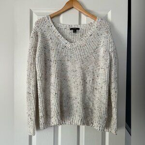 Forever 21 Beige Speckled Knit Sweater M VNeck Long Sleeve Chunky Pullover